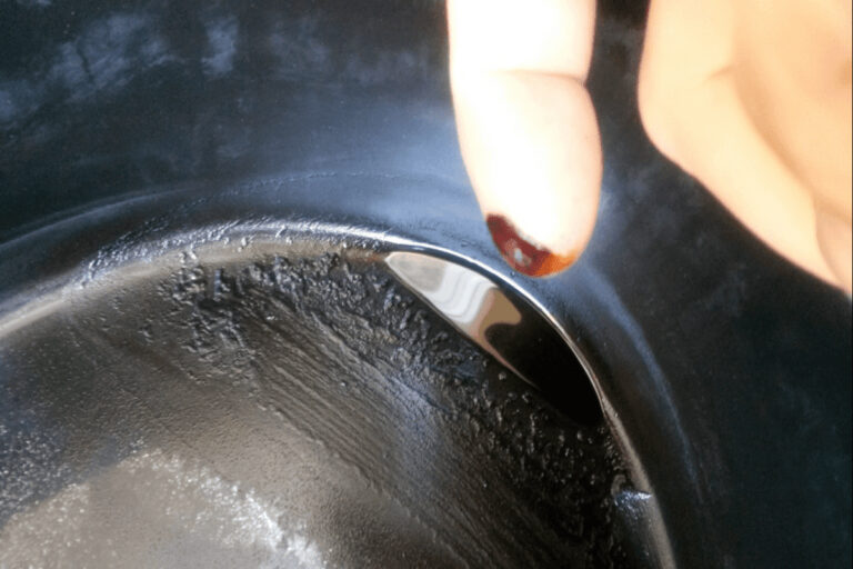 when making RSO the liquid will thicken into a tar-like consistency.